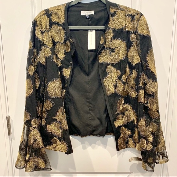 Embroidered Bell-Sleeved Blazer - Picture 3 of 8